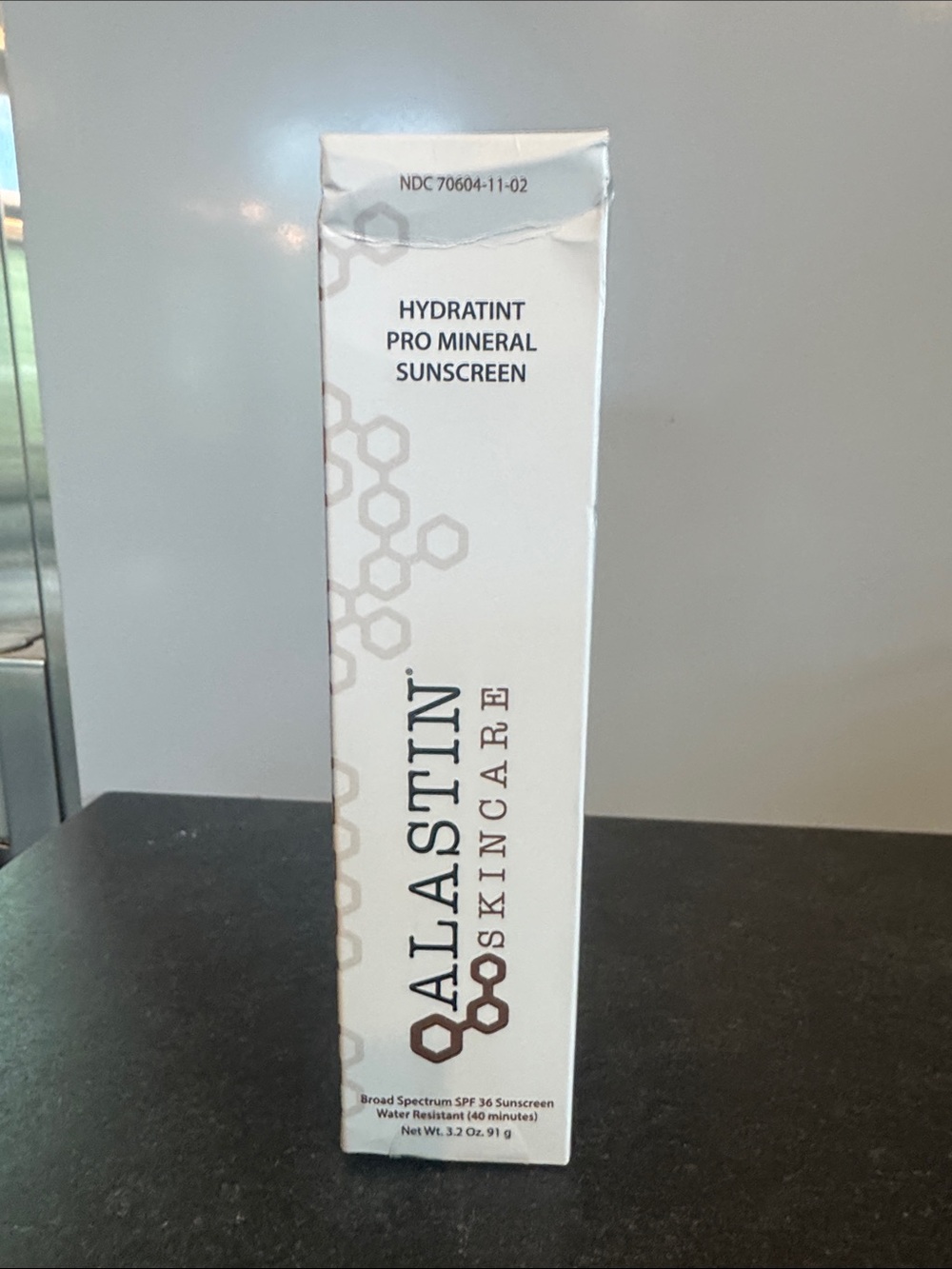 Hydratint Pro Mineral Sunscreen – Tinted Moisturizing SPF 36 (Tan)